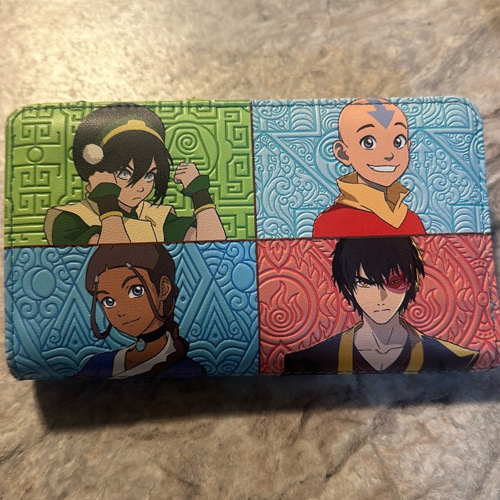 Loungefly Avatar Wallet
